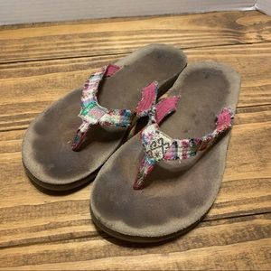 Sanuk flip flop